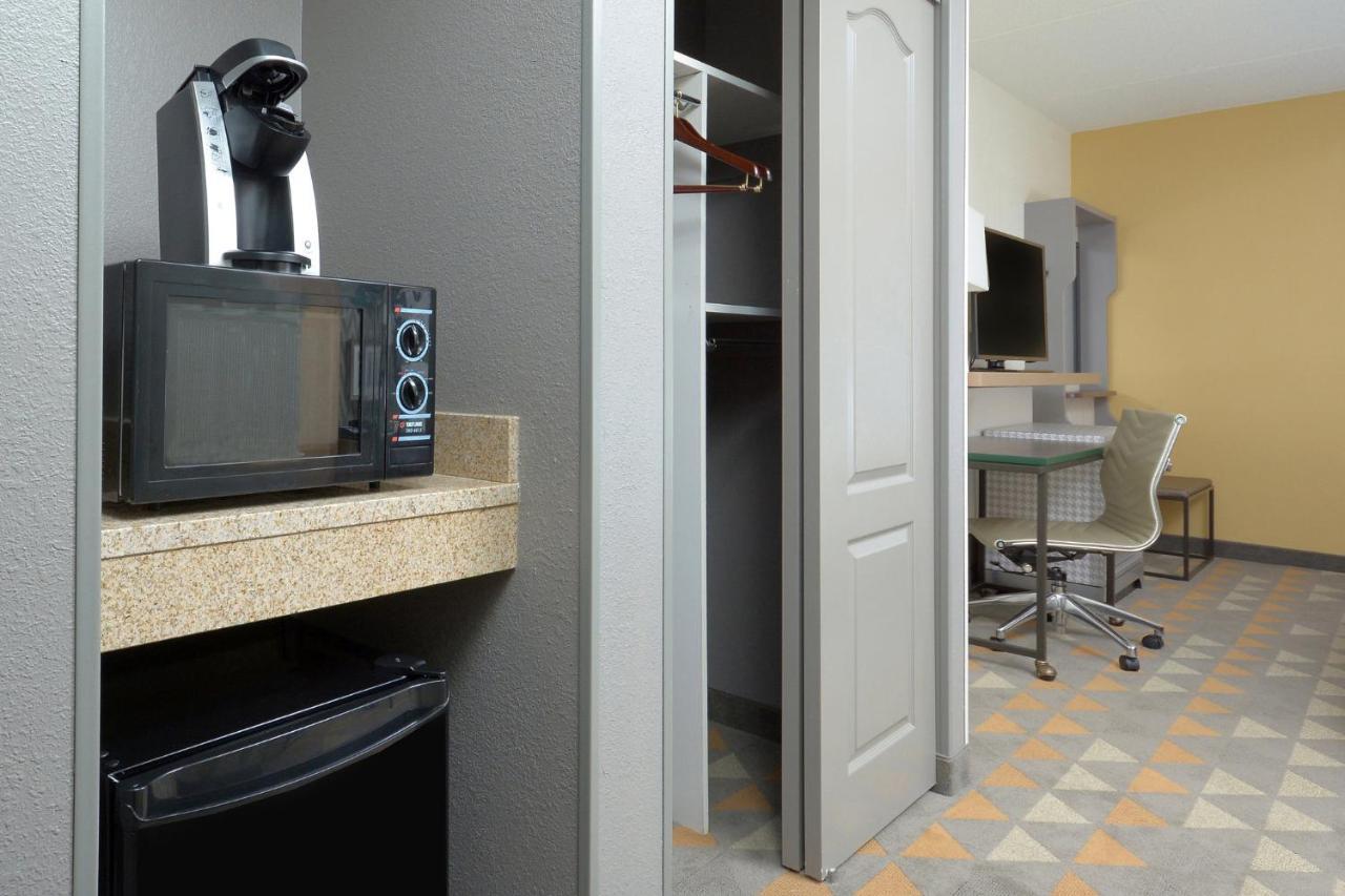 Holiday Inn Raleigh Durham Airport By Ihg Morrisville Esterno foto
